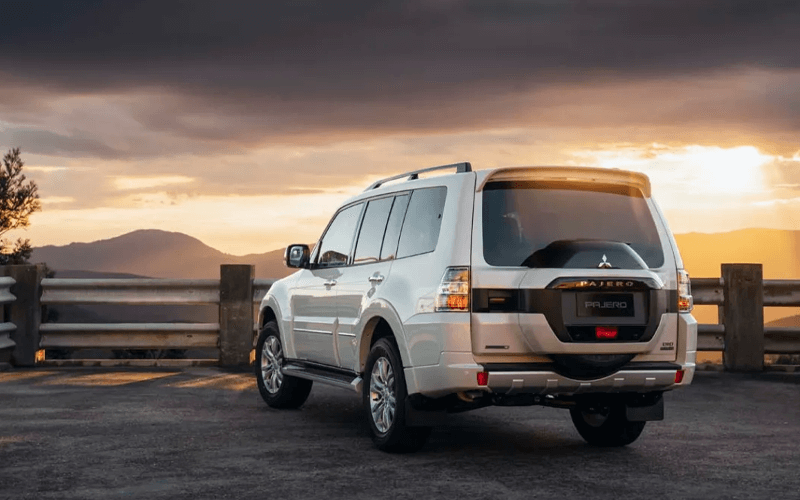 Mitsubishi Pajero 2021